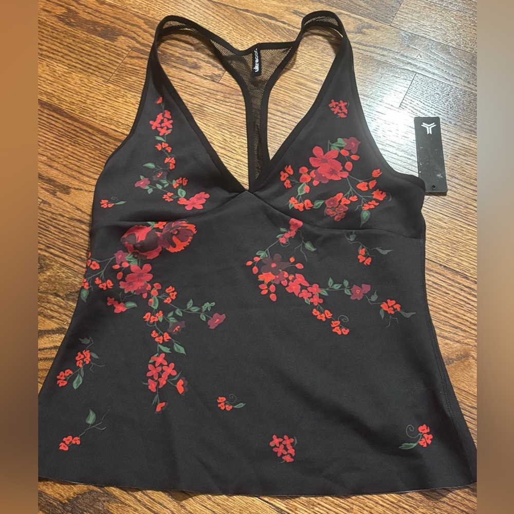 NEW Ultracor | Fusion Madrid‎ Floral Racer Back Tank Red Black Green Sz L